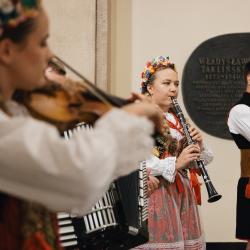 Music band playing trumpet, violin and oboe