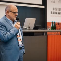 Person talking to a microphone